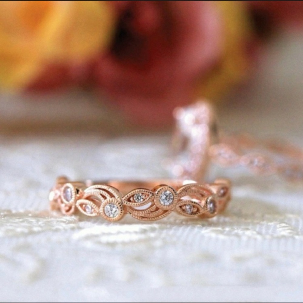 Vintage Art Deco oval halo sapphire rose gold ring - Picture 4 of 5